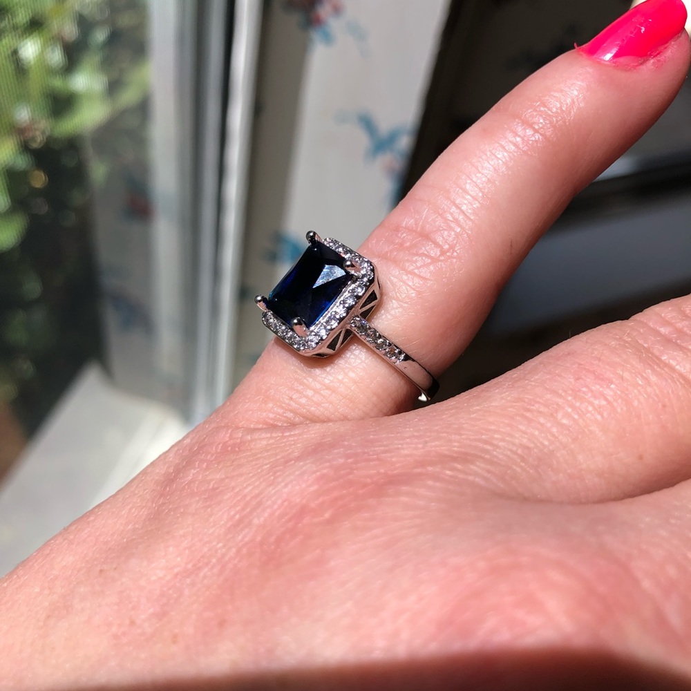 Sapphire Cubic Zirconia Ring (stamped 925) - Picture 4 of 7